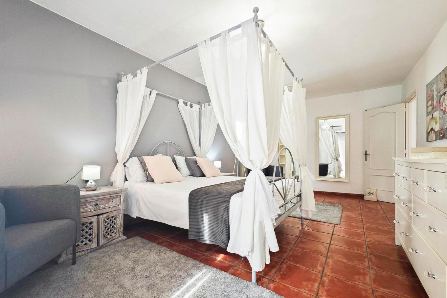 Villa Mercedes Cala Llonga  Eksteriør bilde