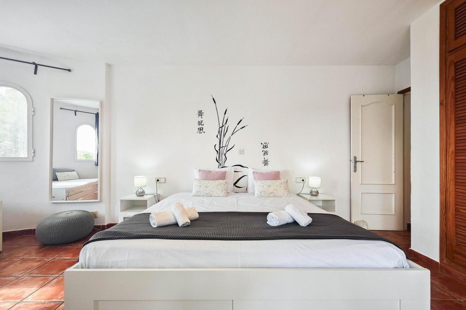 Villa Mercedes Cala Llonga  Eksteriør bilde